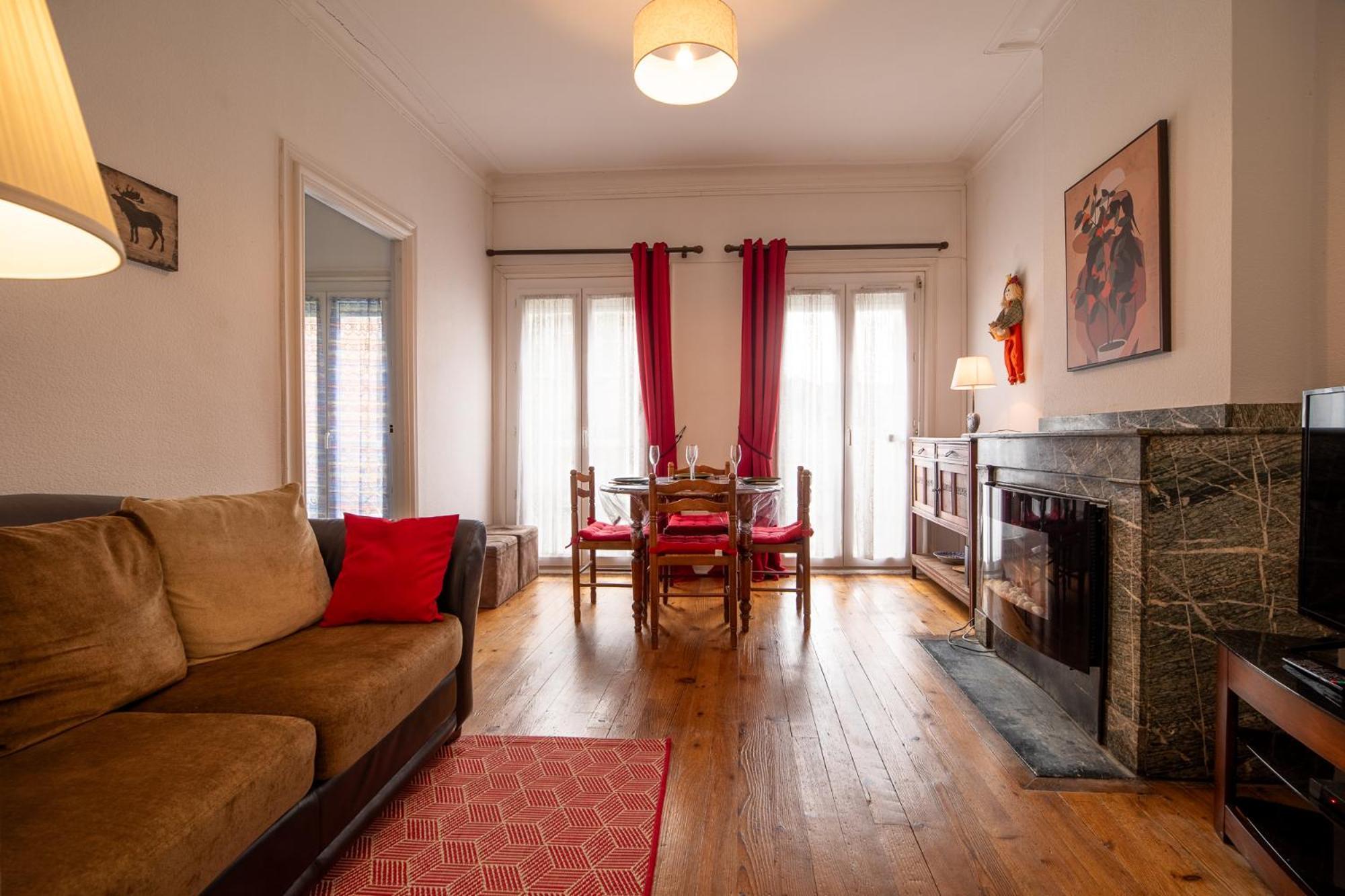 Apartament Joli T2 Bagneres De Bigorre Centre Zewnętrze zdjęcie